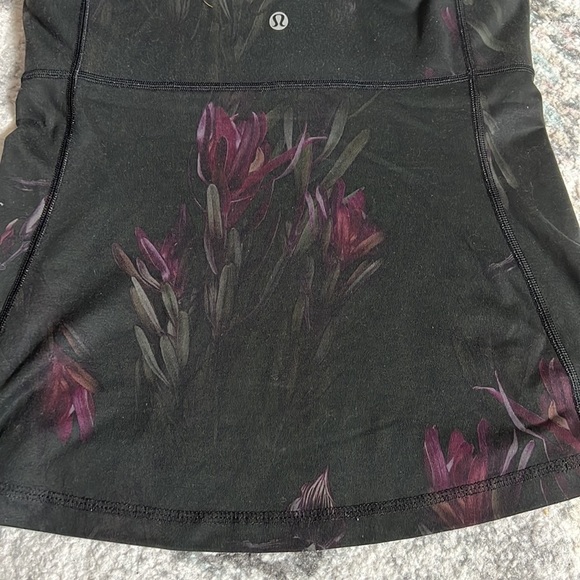 Lululemon scoop neck tank top - Picture 6 of 10